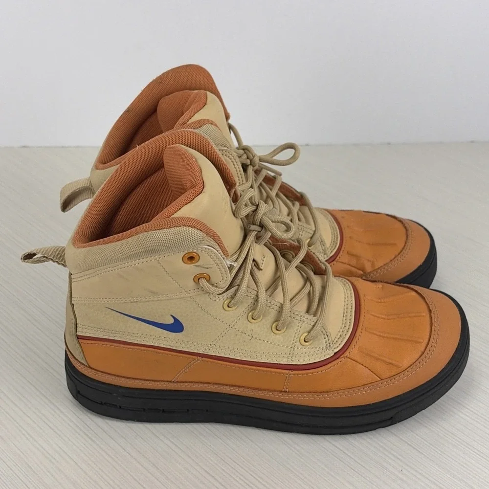 Nike Big Kids Woodside 2 High Sesame/Game Royal Boot Size 6Y 6 Youth